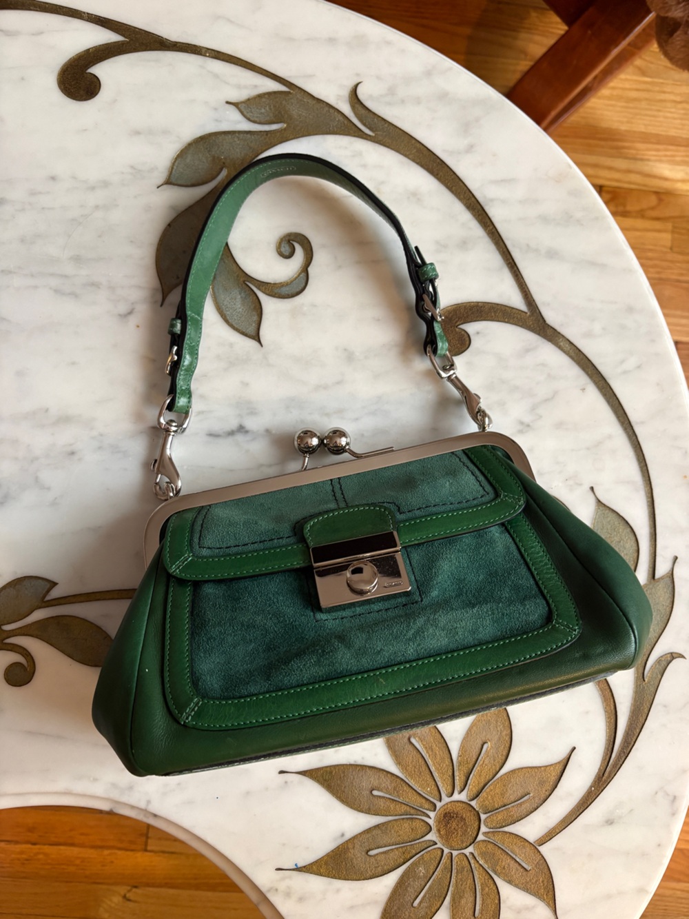 RARE Coach Green Suede Kisslock Purse #9734
